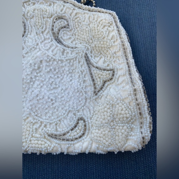 Handmade VTG Clutch - Picture 6 of 13